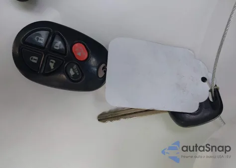 2012 Toyota Sienna Xle V6 8 Passenger из США, поврежденный, VIN 5TDYK3DC1CS271668